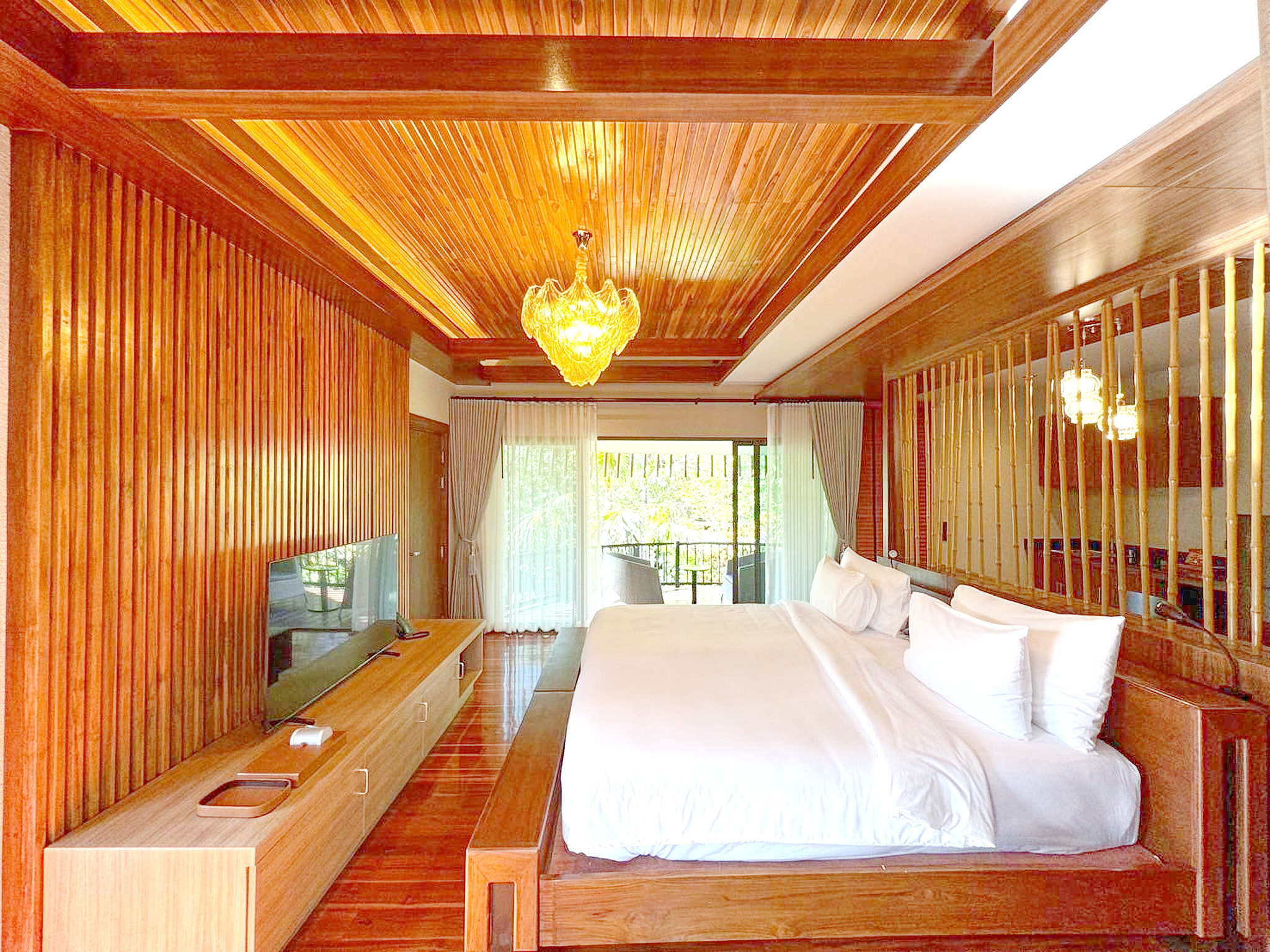 Cabin_Deluxe_7